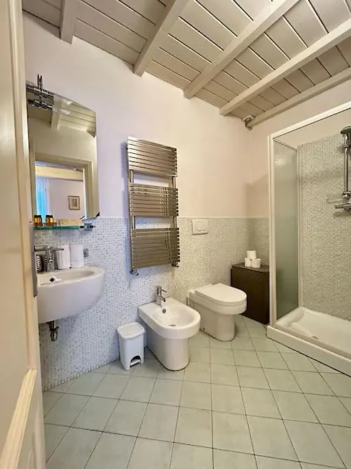 L'Insolita 28 By Florencehospitality Com Italy