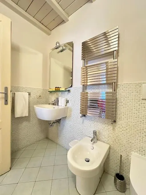 L'Insolita 28 By Florencehospitality Com Appartamento
