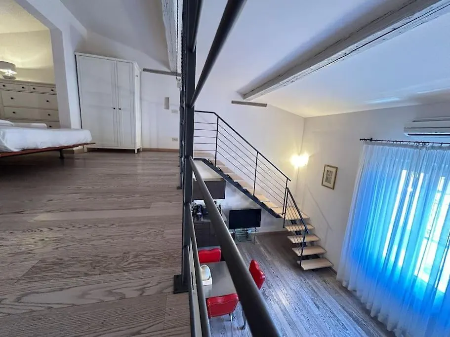 L'Insolita 28 By Florencehospitality Com Appartamento